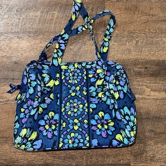 Vera Bradley Caroline Handbag Indigo Pop